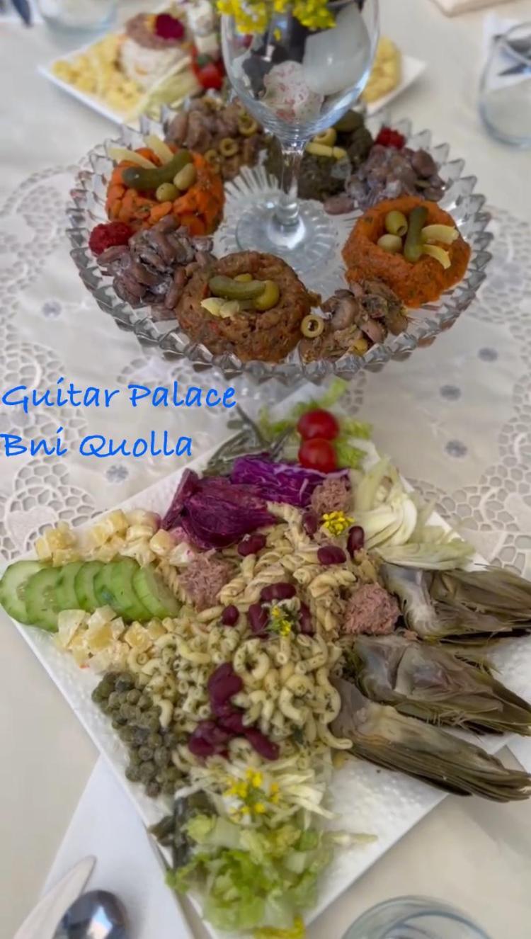 Guitar Palace - Chambres D'Hotes Bni Quolla Bagian luar foto