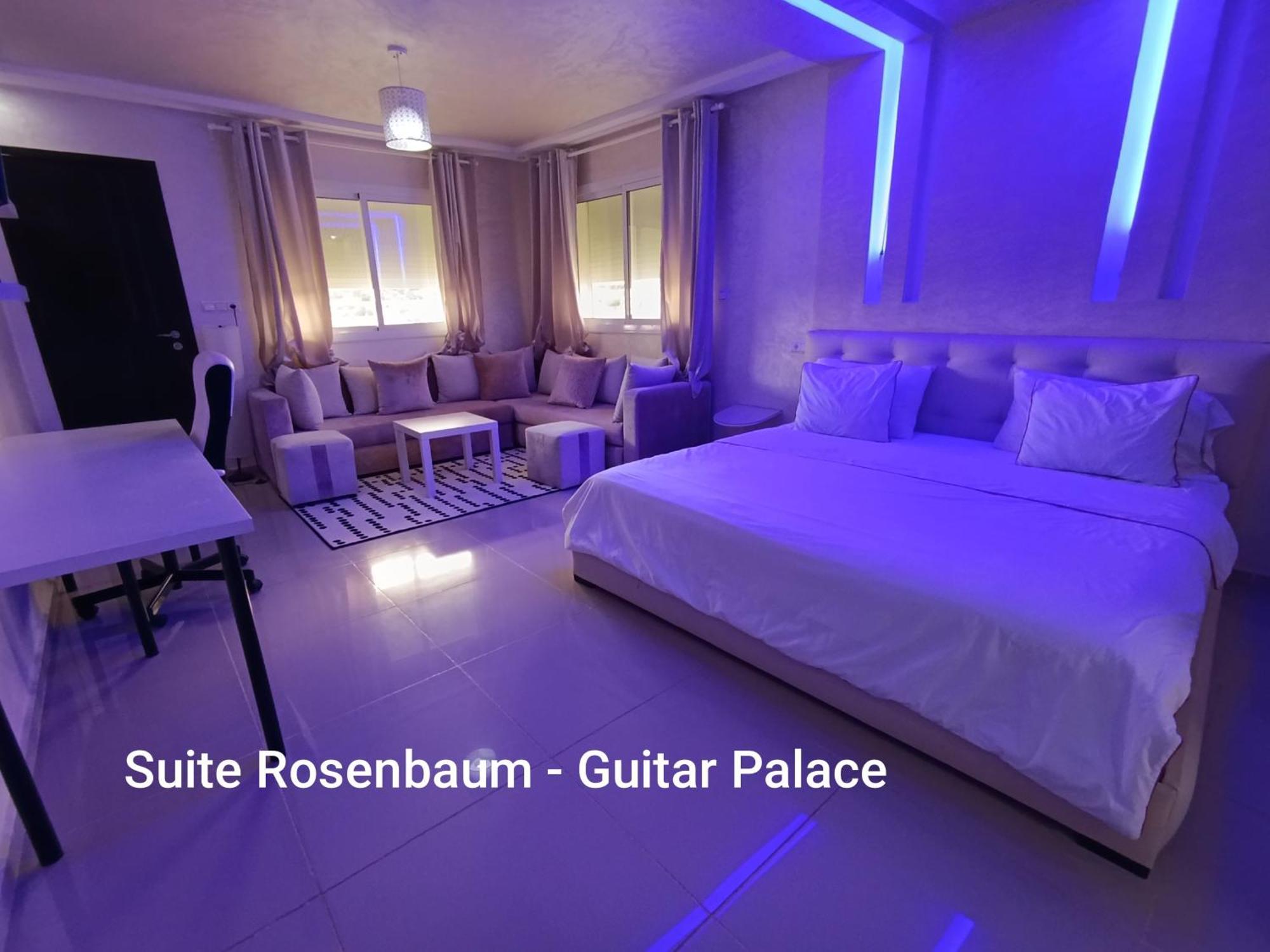 Guitar Palace - Chambres D'Hotes Bni Quolla Bagian luar foto